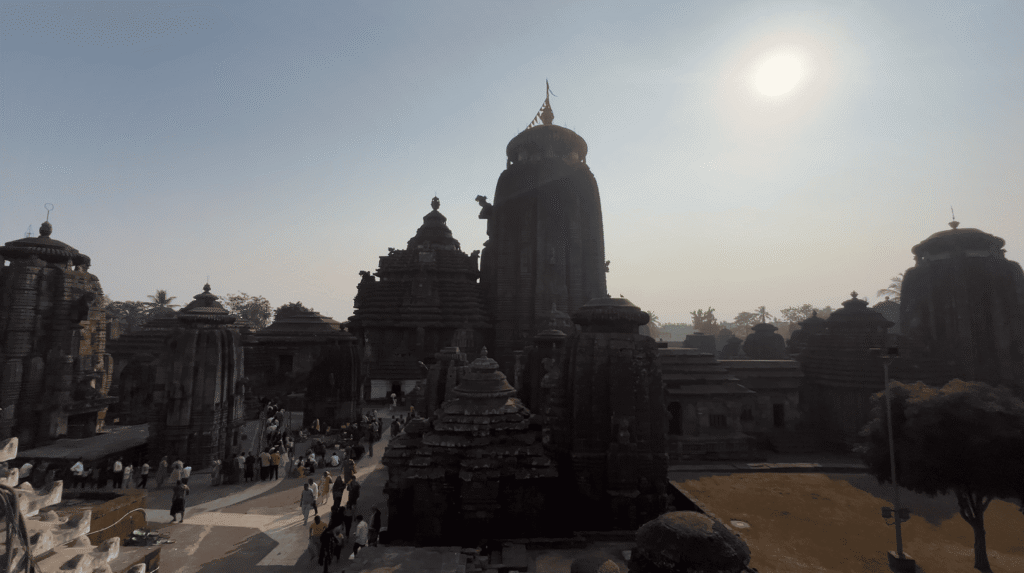 Affordable Bhubaneswar to Puri Cab Service with Lingaraj Temple Odisha Travel Hub
